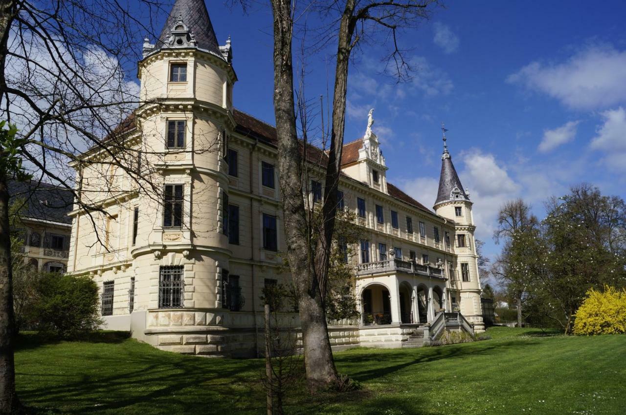 Schloss Puchberg Wels Exterior foto